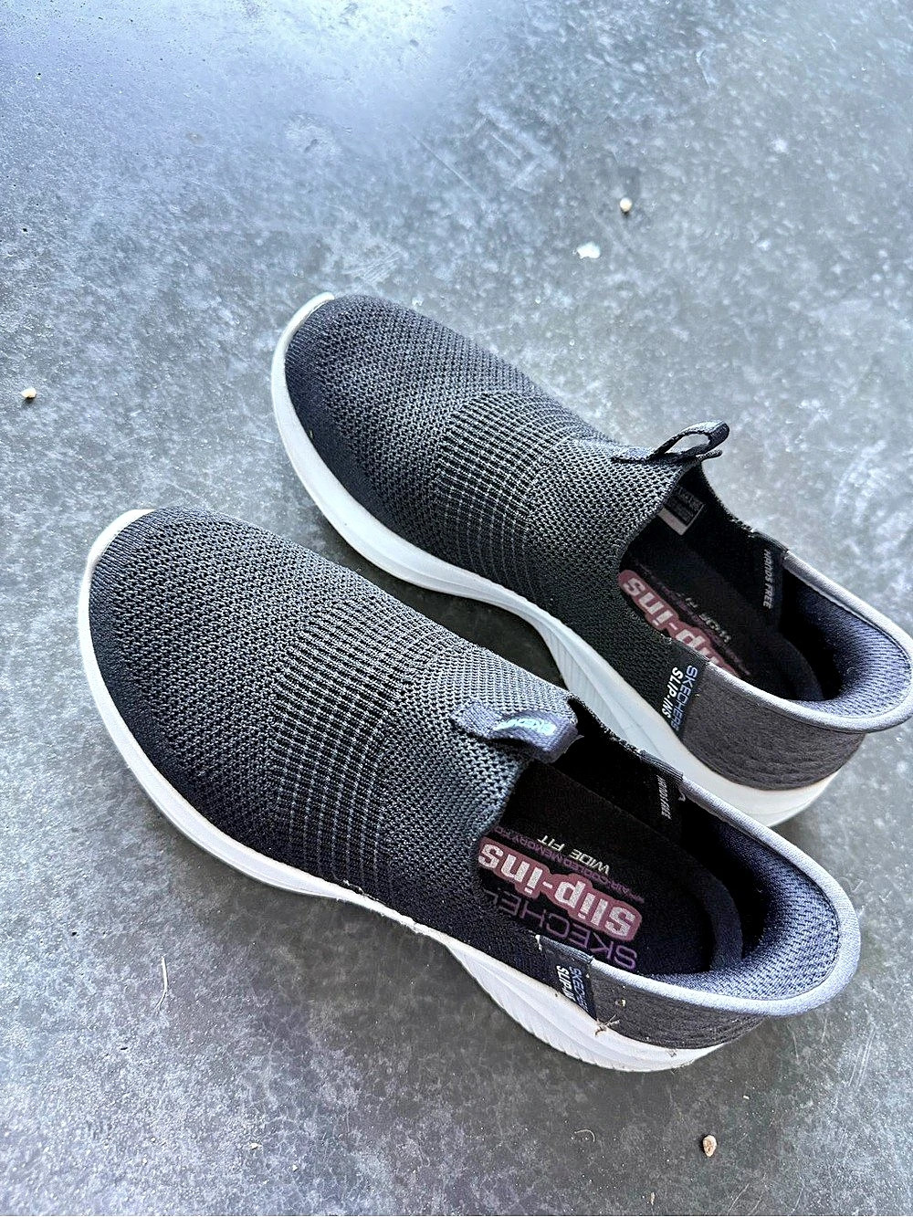 Skechers Hands Free Slip-ins Ultra Flex 3.0 Sneakers Black & White US 7
